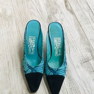 Vintage butterfly  print Ferragamo heels